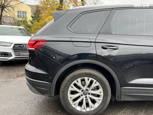 Volkswagen Touareg 2021 черный - фото 12