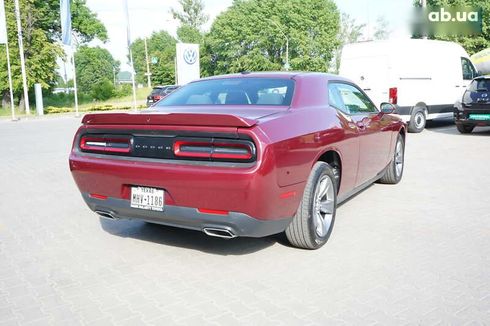 Dodge Challenger 2019 - фото 8