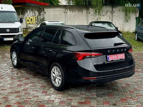 Skoda Octavia 2020 - фото 17