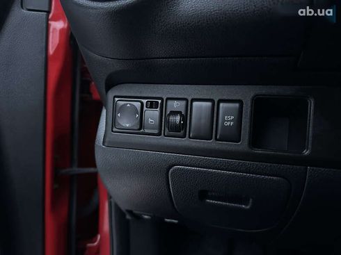 Nissan Note 2010 - фото 26