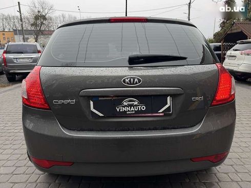 Kia Cee'd 2011 - фото 13