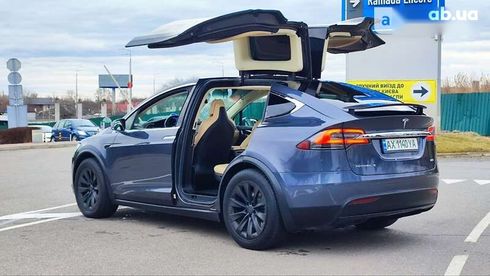 Tesla Model X 2017 - фото 12