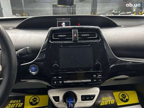 Toyota Prius 2018 - фото 13