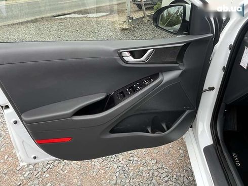Hyundai Ioniq 2017 - фото 10