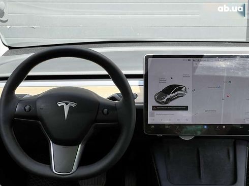 Tesla Model 3 2021 - фото 18