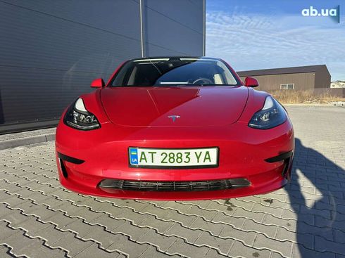 Tesla Model 3 2021 - фото 3