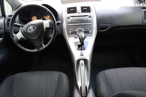 Toyota Auris 2008 - фото 12