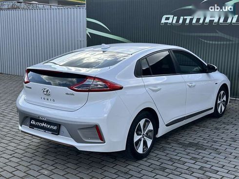 Hyundai Ioniq 2017 - фото 15