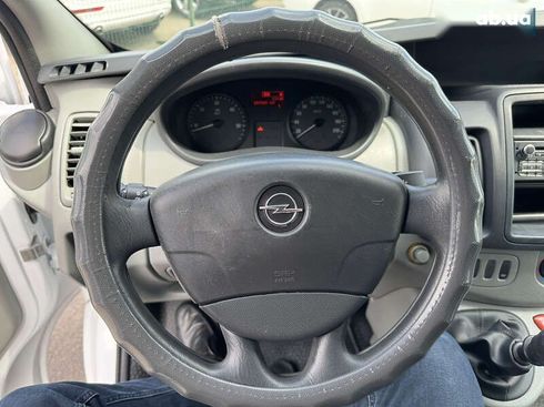 Opel Vivaro 2014 - фото 14
