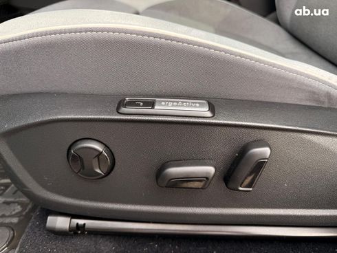 Volkswagen ID.3 2021 зеленый - фото 44