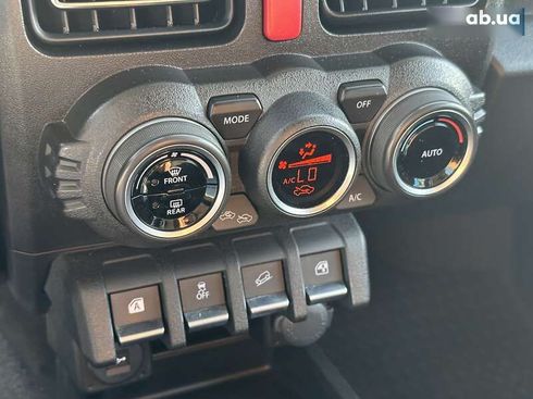 Suzuki Jimny 2020 - фото 22