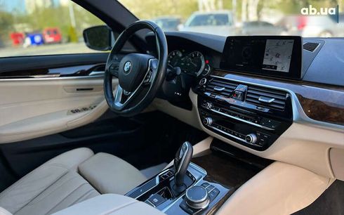 BMW 5 серия 2018 - фото 11