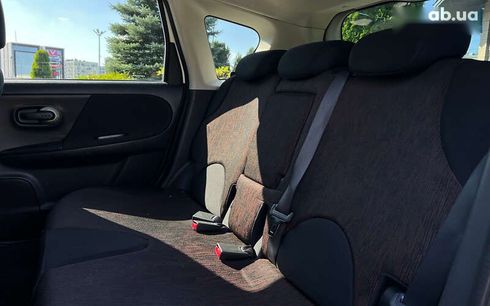 Nissan Note 2010 - фото 10