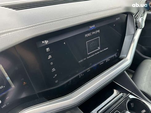 Volkswagen Touareg 2018 - фото 14