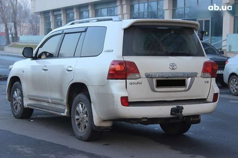 Toyota Land Cruiser 2011 - фото 6