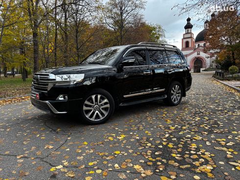 Toyota Land Cruiser 2018 черный - фото 2