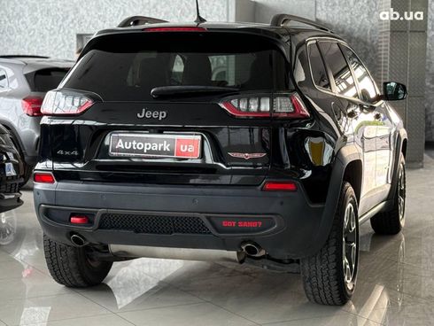 Jeep Cherokee 2018 черный - фото 7