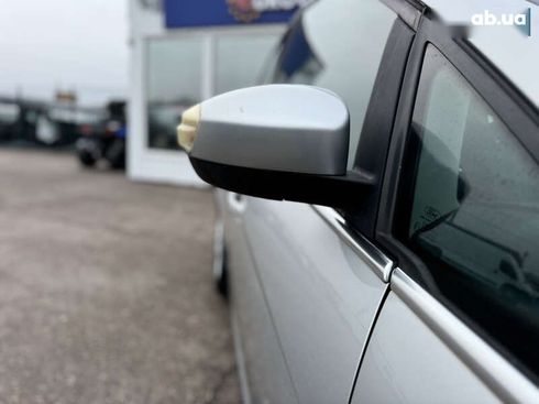 Ford C-Max 2011 - фото 25