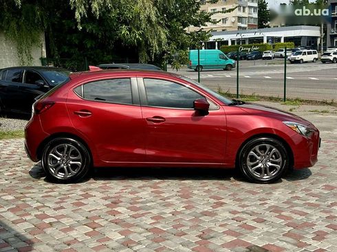 Toyota Yaris 2019 - фото 9