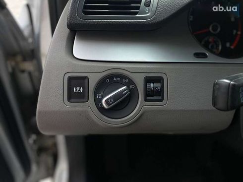 Volkswagen Passat 2010 - фото 18