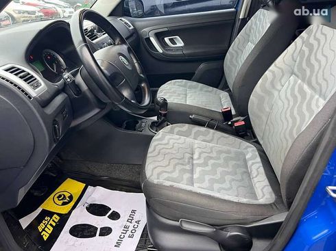 Skoda Fabia 2009 - фото 9