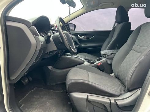 Nissan Qashqai 2017 белый - фото 19