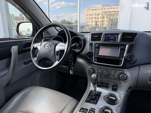 Toyota Highlander 2013 - фото 13