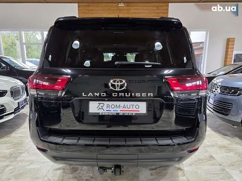 Toyota Land Cruiser 2022 - фото 10