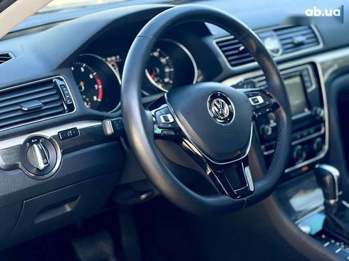 Volkswagen Passat 2016 - фото 16