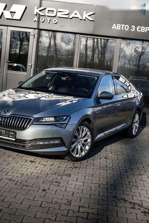 Skoda Superb 2020 - фото 8