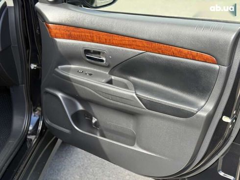 Mitsubishi Outlander 2014 - фото 23