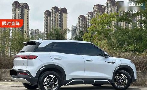 BYD Yuan Up 2024 - фото 4
