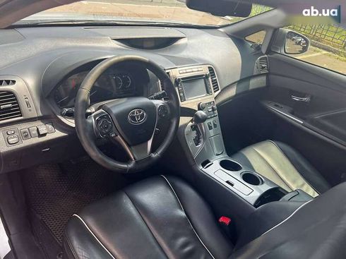Toyota Venza 2013 - фото 17
