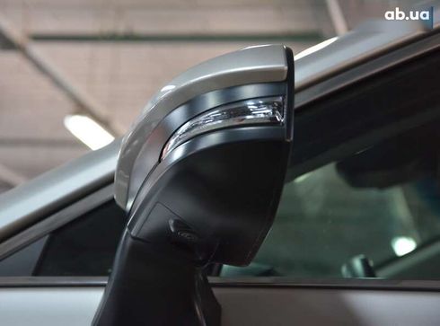 Toyota Venza 2021 - фото 15