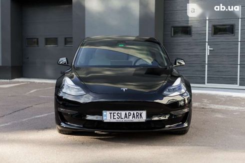 Tesla Model 3 2021 - фото 2