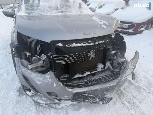 Peugeot e-2008 2020 - фото 12