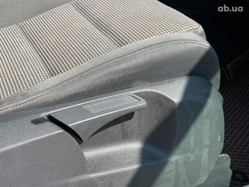 Volkswagen Touran 2003 черный - фото 26