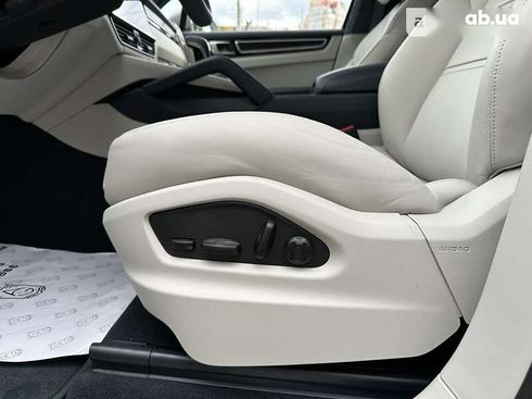 Porsche Cayenne 2022 - фото 16