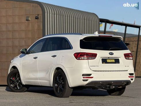 Kia Sorento 2017 - фото 17