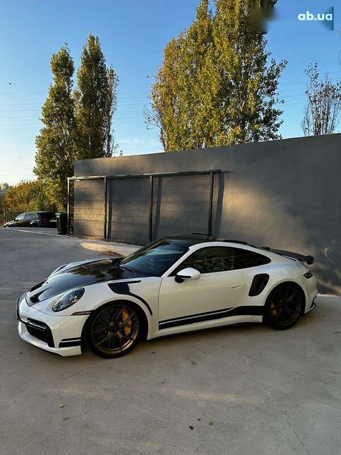 Porsche 911 2020 - фото 10