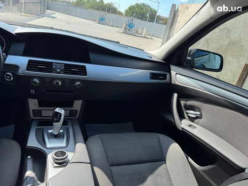 BMW 5 серия 2008 черный - фото 15