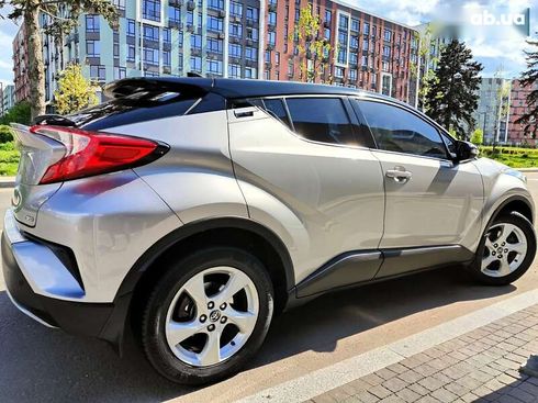 Toyota C-HR 2016 - фото 23