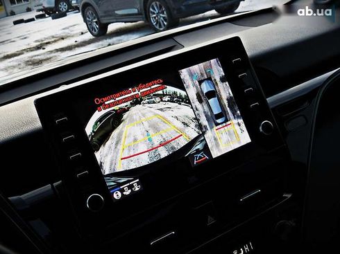 Toyota Camry 2021 - фото 16