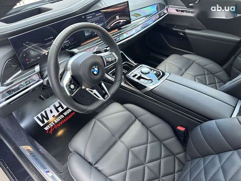 BMW 7 серия 2023 - фото 13