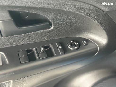 Kia Venga 2010 синий - фото 19