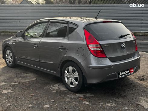 Hyundai i30 2011 серый - фото 9