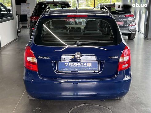 Skoda Fabia 2013 - фото 11