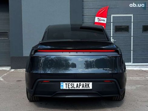 Tesla Model Y 2025 - фото 9