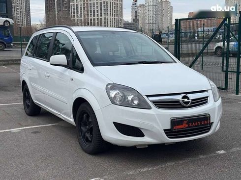 Opel Zafira 2013 - фото 22