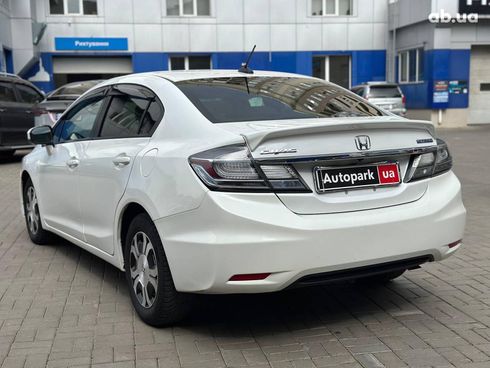 Honda Civic 2015 белый - фото 8